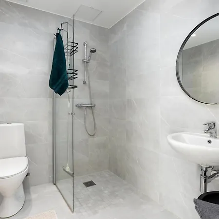 Ermi Street 2-bedroom With Free Parking Apartman *